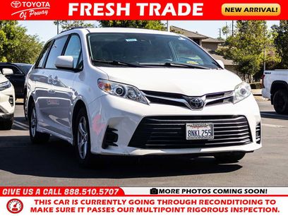 Used 2020 Toyota Sienna LE w/ Carpet Mat Package