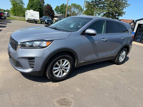 Used 2020 Kia Sorento AWD V6 image 2