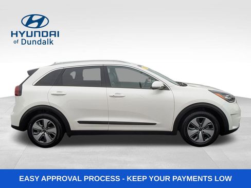 Used 2019 Kia Niro EX Premium image 10