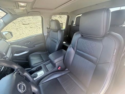 Certified 2024 Nissan Frontier SL w/ Technology Package image 25