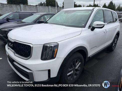 Used 2025 Kia Telluride LX image 1