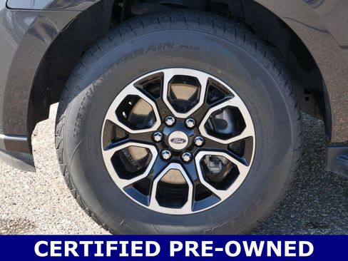 Certified 2024 Ford Expedition XLT image 9