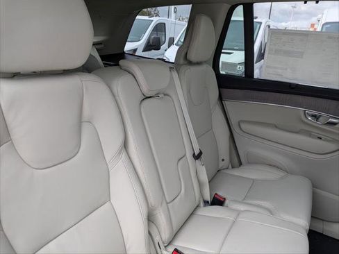 New 2026 Volvo XC90 T8 Ultra w/ Protection Package Premier image 13