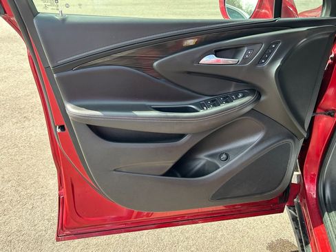 Used 2020 Buick Envision Essence FWD image 18
