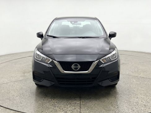 Used 2025 Nissan Versa SV FWD image 2