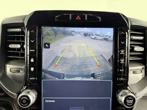 Used 2023 RAM 1500 Laramie image 18