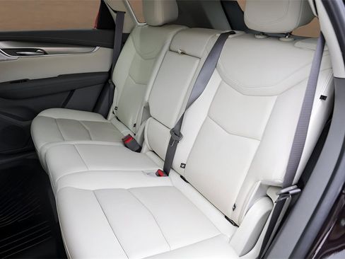 Used 2021 Cadillac XT5 Premium Luxury image 53