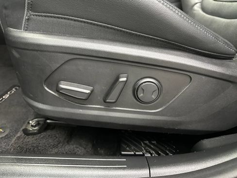 Used 2022 Hyundai Tucson Limited FWD image 10