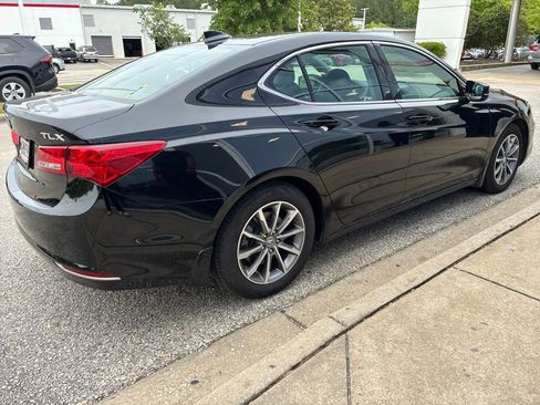 Used 2019 Acura TLX FWD image 3