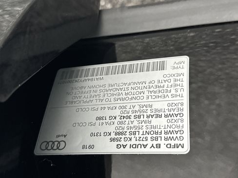 Used 2019 Audi SQ5 Premium Plus w/ Premium Plus Package image 38