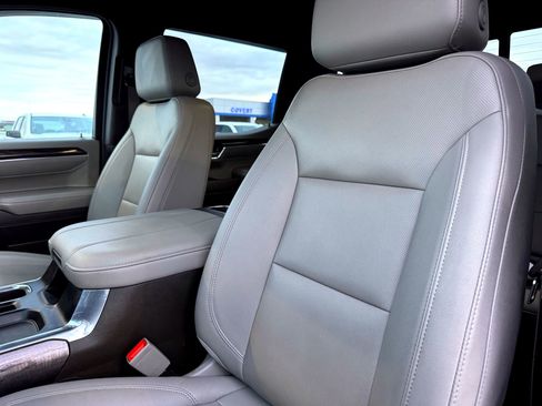 Used 2023 Chevrolet Silverado 1500 LTZ w/ Technology Package image 12