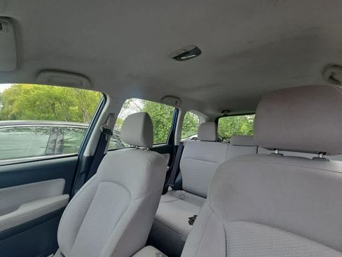 Used 2015 Subaru Forester 2.5i AWD/4WD image 8