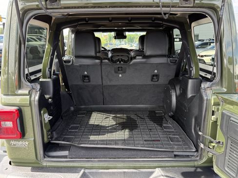Used 2021 Jeep Wrangler Unlimited Rubicon AWD/4WD image 32