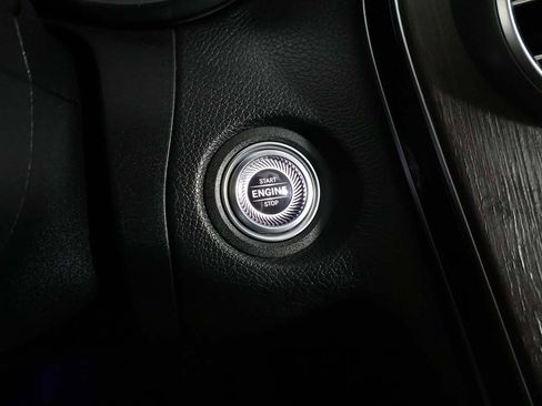 Used 2020 Mercedes-Benz C 300 4MATIC Sedan image 41