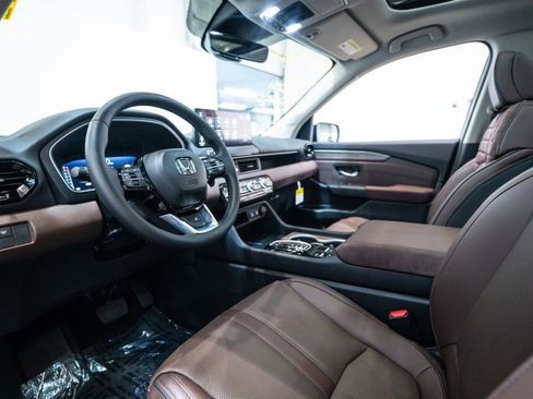 Used 2026 Honda Pilot Elite image 4