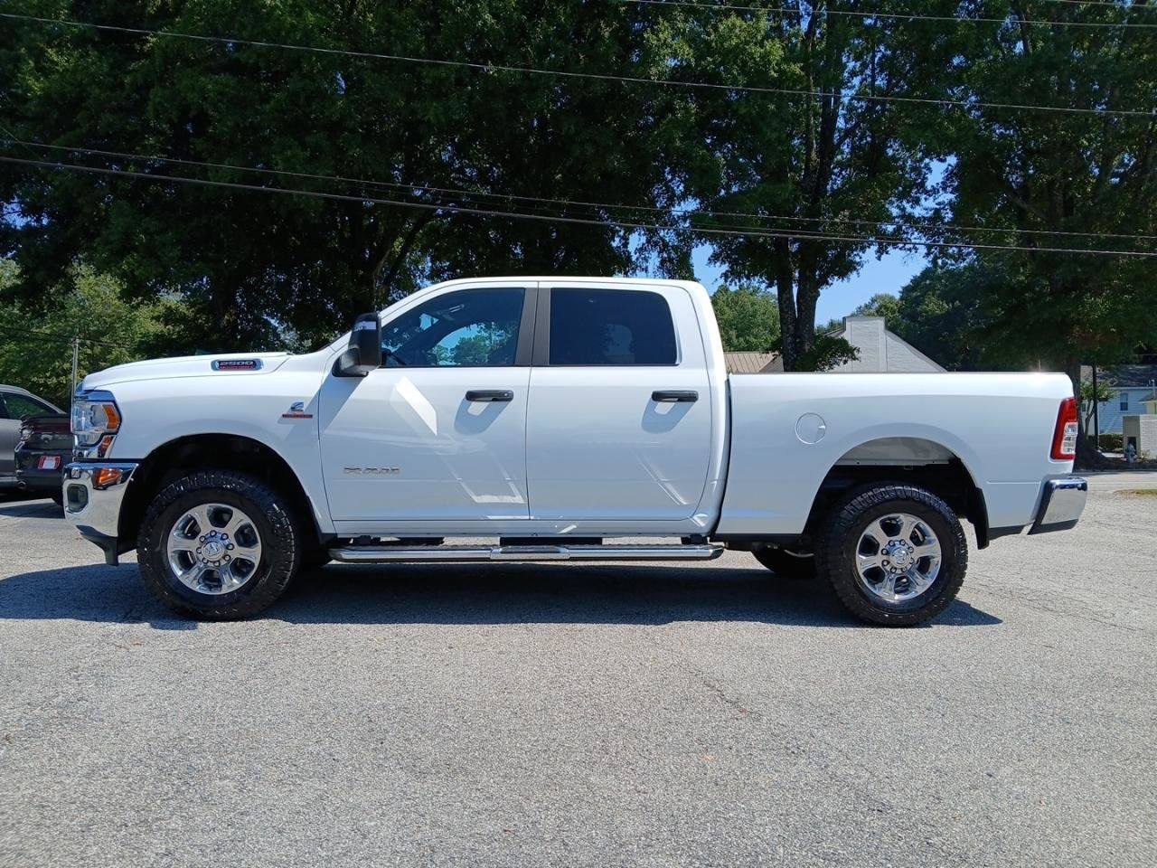 Used 2024 RAM 2500 Big Horn AWD/4WD image 1