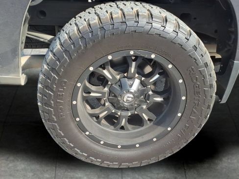 Used 2023 Chevrolet Silverado 1500 LT RWD image 7