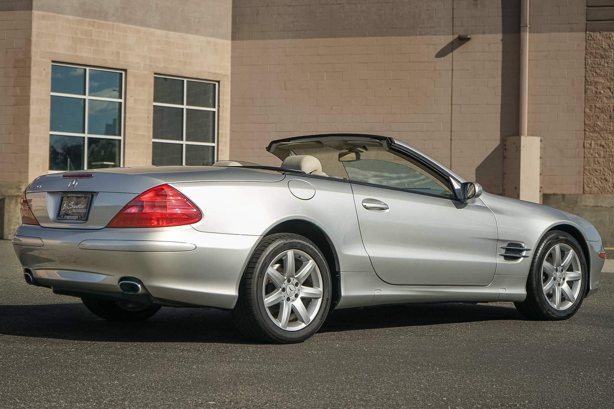 Used 2004 Mercedes-Benz SL 500 image 8