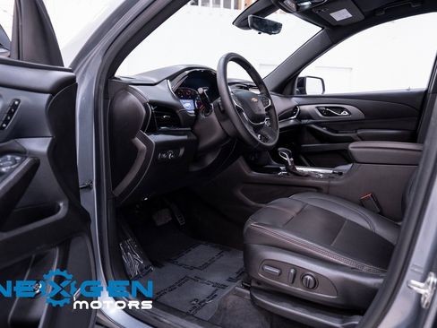 Used 2023 Chevrolet Traverse RS w/ LPO, Floor Liner Package image 24