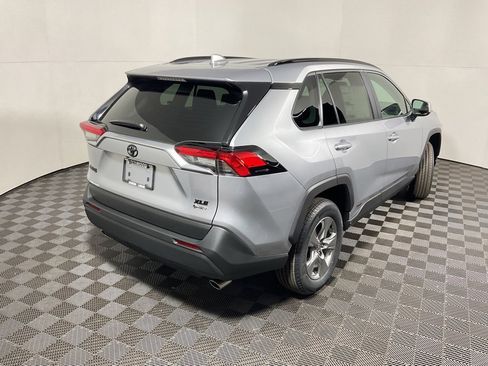 New 2025 Toyota RAV4 XLE image 17