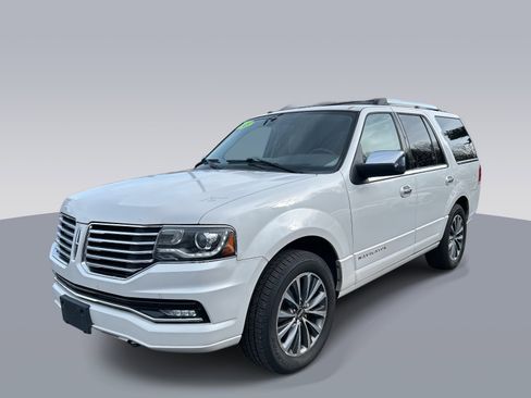Used 2015 Lincoln Navigator 4WD image 7