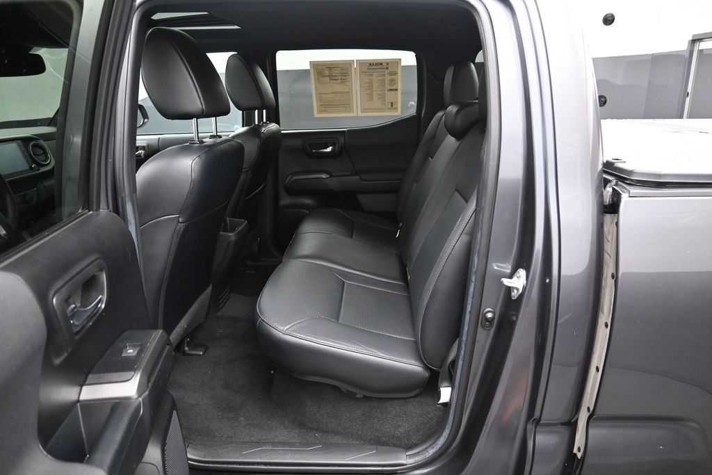 Certified 2022 Toyota Tacoma TRD Sport w/ TRD Premium Sport Package AWD/4WD image 28