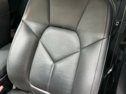 Used 2018 Porsche Macan S image 16