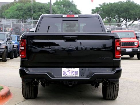 New 2026 RAM 1500 Express AWD/4WD image 6
