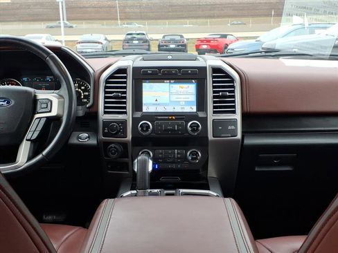 Used 2019 Ford F150 Platinum w/ Technology Package image 10
