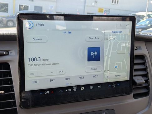 Used 2022 Ford Transit 350 XLT image 18