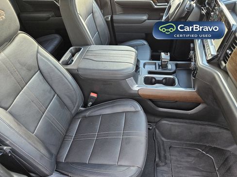 Certified 2025 Chevrolet Silverado 1500 High Country w/ High Country Premium Package AWD/4WD image 18