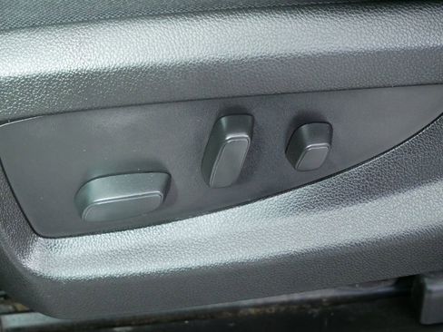 Used 2018 Chevrolet Silverado 1500 LT w/ All Star Edition image 22