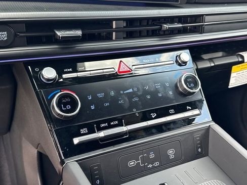 New 2026 Hyundai Santa Fe Calligraphy FWD image 22