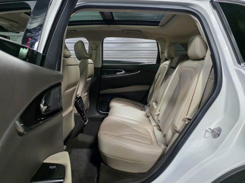 Used 2021 Lincoln Nautilus Reserve image 15