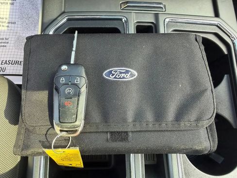 Used 2018 Ford F150 XLT w/ Equipment Group 302A Luxury AWD/4WD image 40