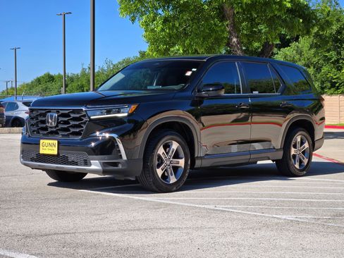 Used 2025 Honda Pilot EX-L image 7