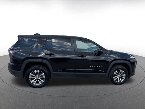 Used 2025 Chevrolet Equinox LT FWD image 15