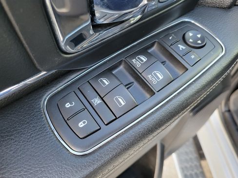 Used 2016 RAM 1500 Laramie w/ Convenience Group RWD image 13