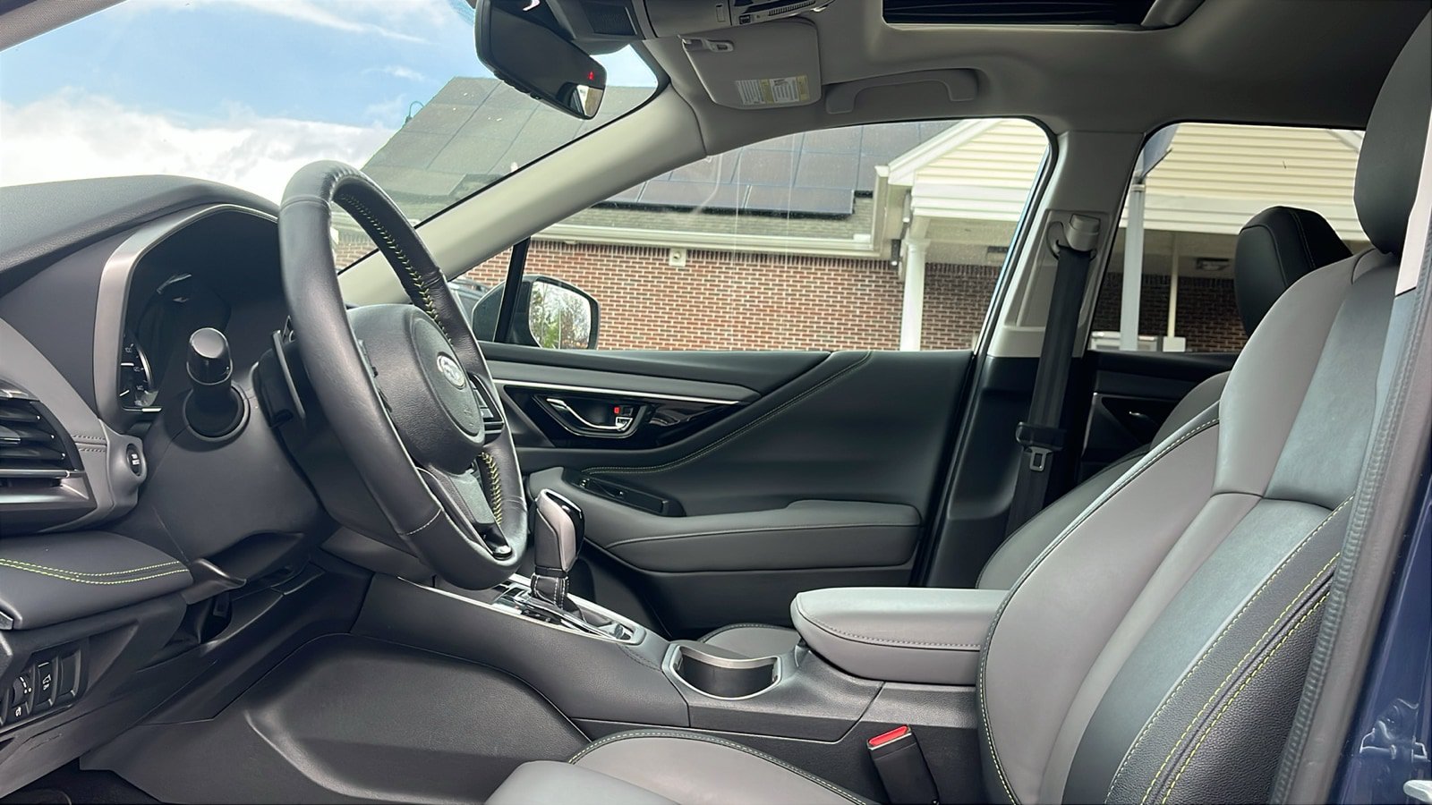 Certified 2025 Subaru Outback Onyx Edition AWD/4WD image 11