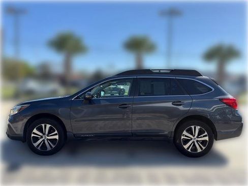 Used 2019 Subaru Outback 2.5i Limited image 4