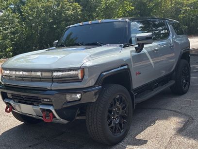 Used 2025 GMC Hummer EV 2X w/ LPO, Sport Package