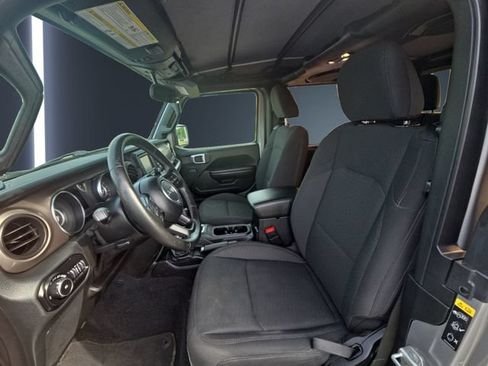 Used 2020 Jeep Wrangler Sport AWD/4WD image 9