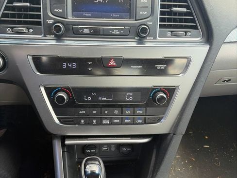 Used 2016 Hyundai Sonata SE FWD image 9