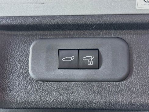 Certified 2025 Toyota Grand Highlander FWD image 39