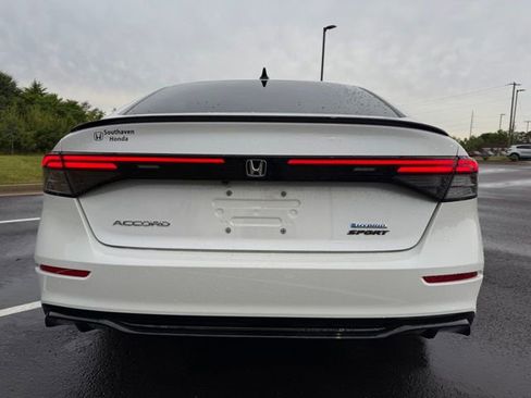 Used 2025 Honda Accord Sport image 10