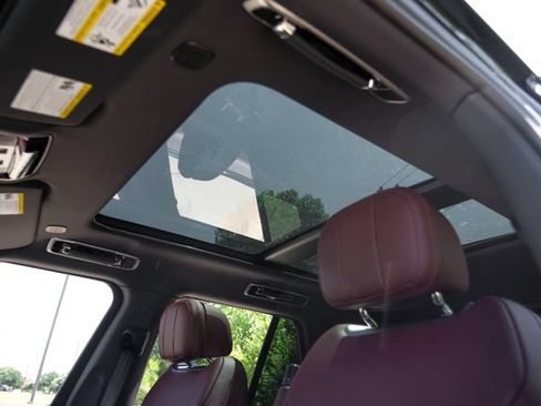 New 2026 Land Rover Range Rover SE AWD/4WD image 4
