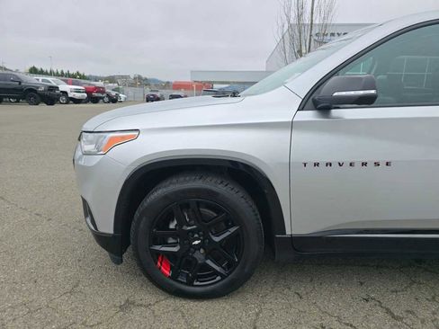 Used 2021 Chevrolet Traverse Premier w/ Redline Edition image 19