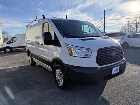 Used 2015 Ford Transit 250 130 Low Roof image 4