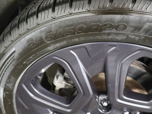 Used 2023 Subaru Ascent Onyx Edition image 24