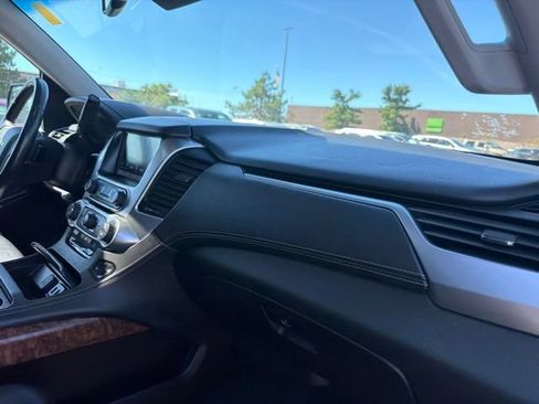 Used 2017 Chevrolet Tahoe Premier AWD/4WD image 23